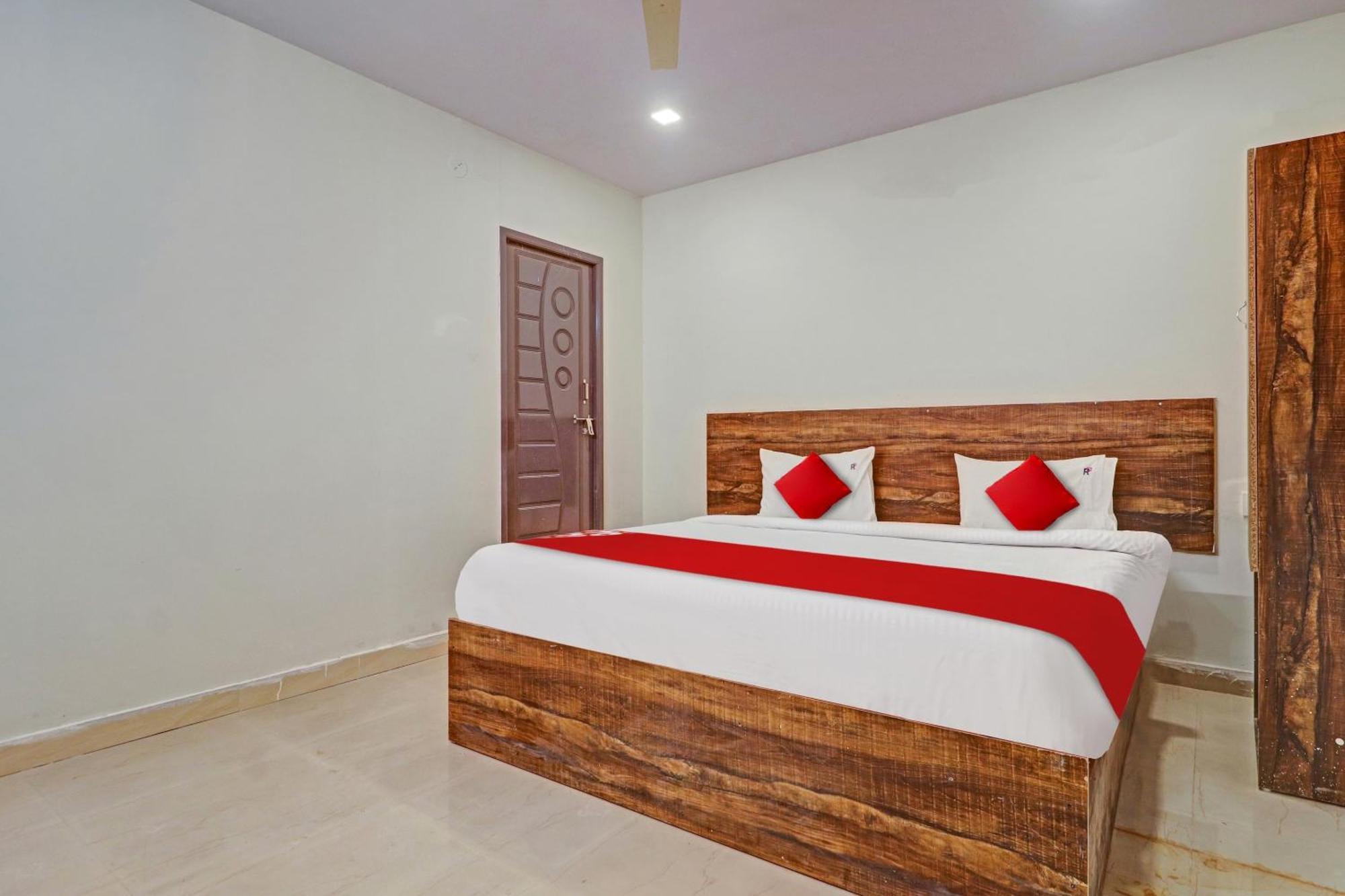 Hotel O R Square Inn Haiderabad Buitenkant foto
