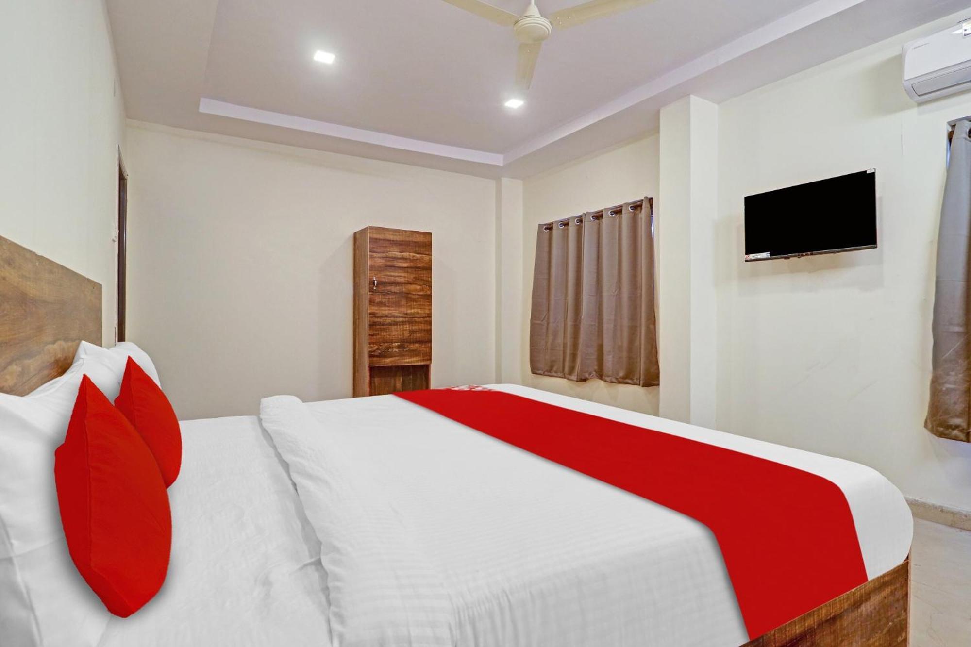 Hotel O R Square Inn Haiderabad Buitenkant foto